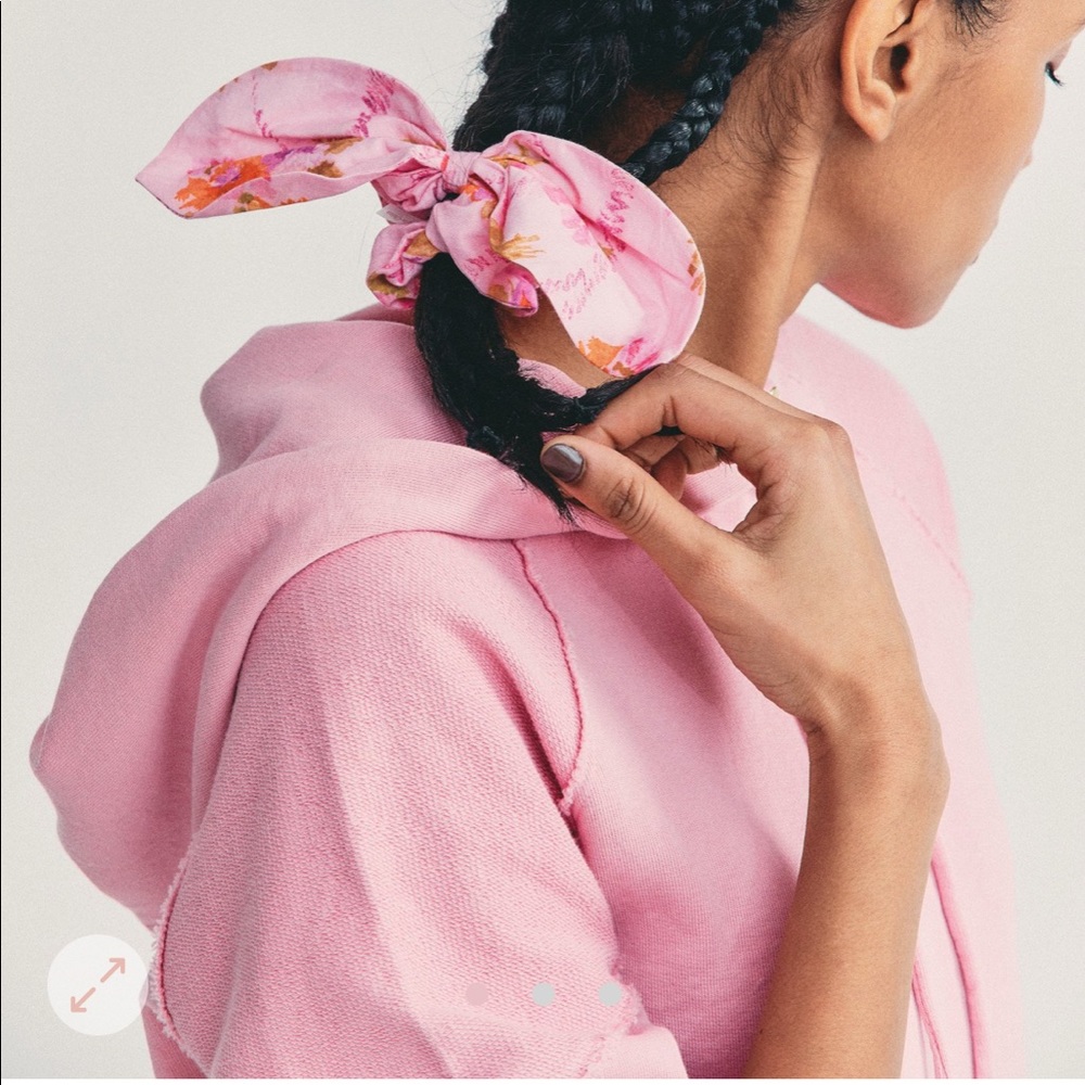 LoveShackFancy Scrunchie Single - Picture 2 of 4
